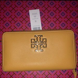 Tory Burch Britten Continental Wallet in solarium